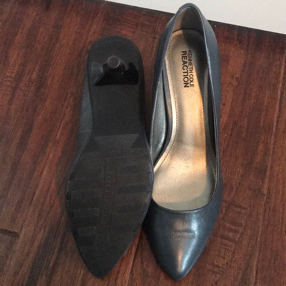 Navy Heels 3”